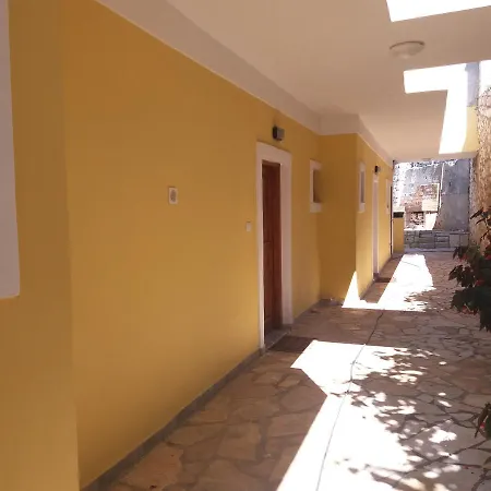 Hristina Apartamento *